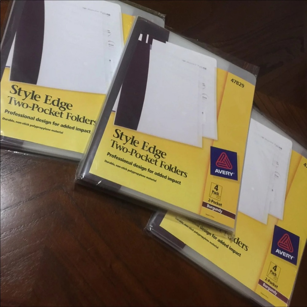 IA. 12 Avery style edge report folders